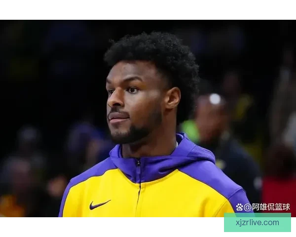 詹姆斯连续发声盛赞布朗尼表现出色 并祝贺布莱斯轻松夺得西区冠军